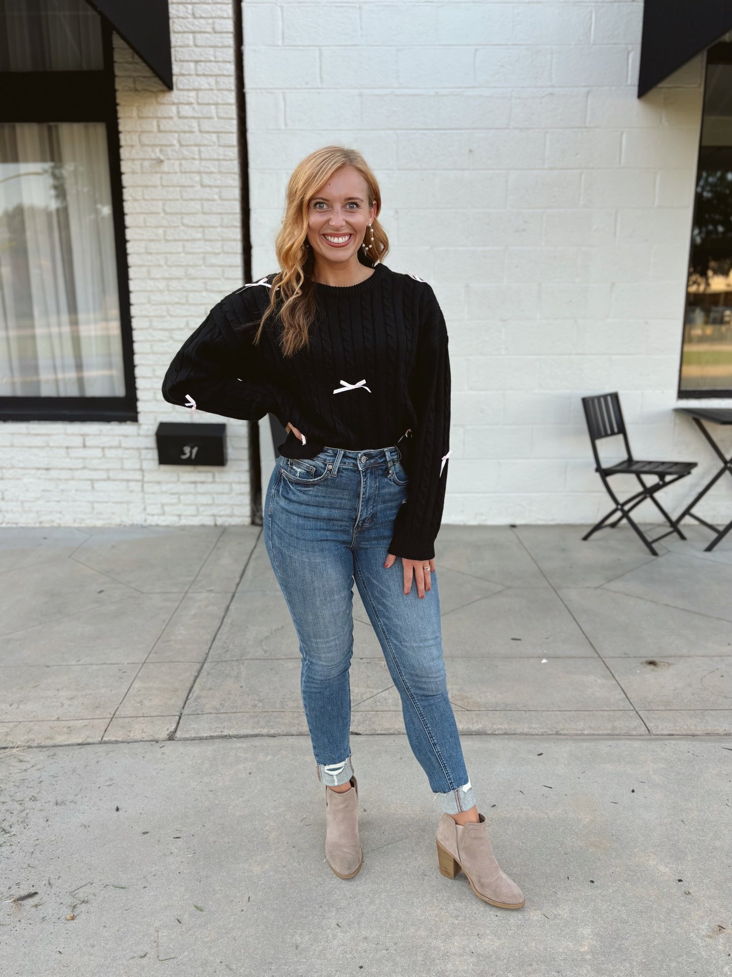 Bow sweater