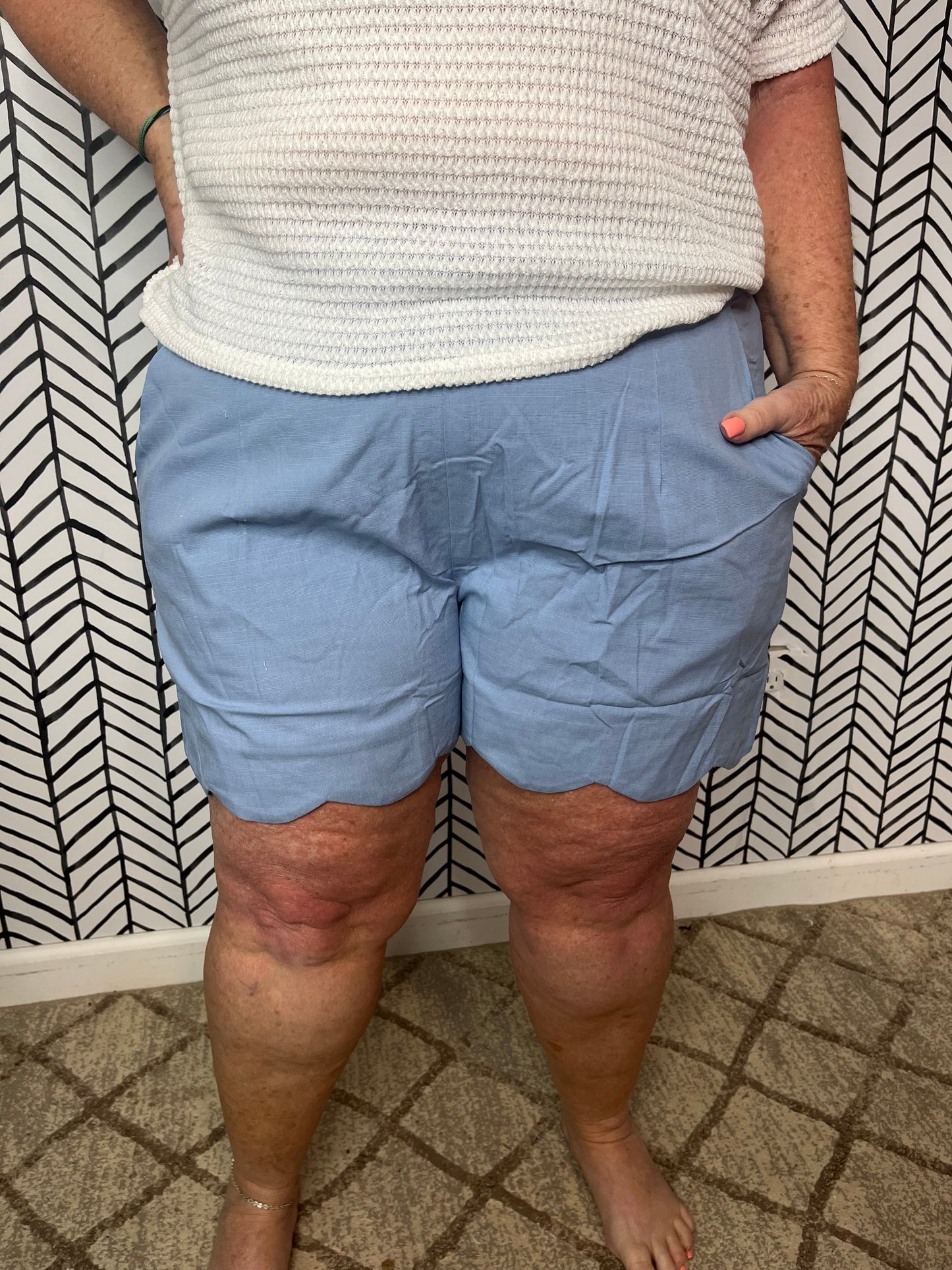 Leah scalloped shorts