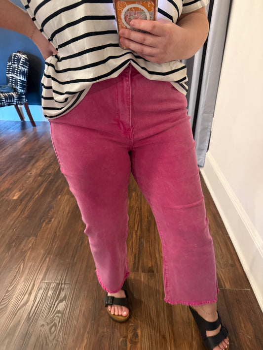 Curvy pink jeans