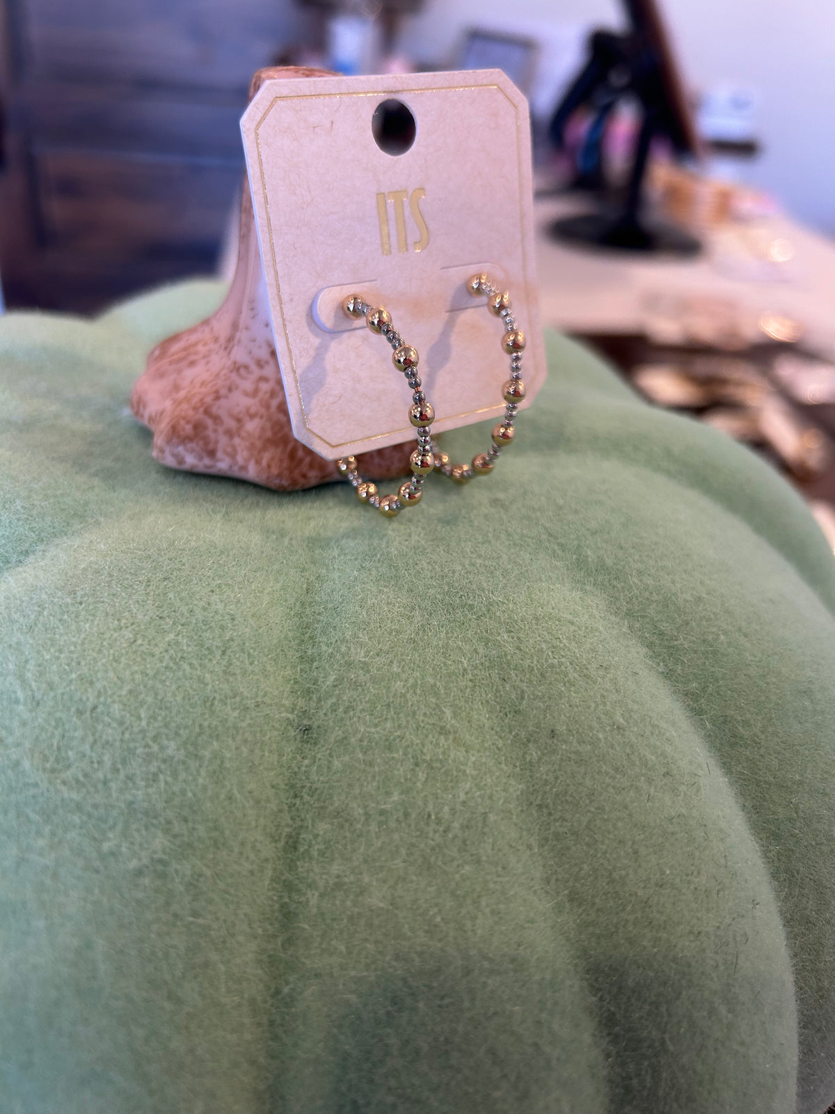 Kerry mixed metal hoop
