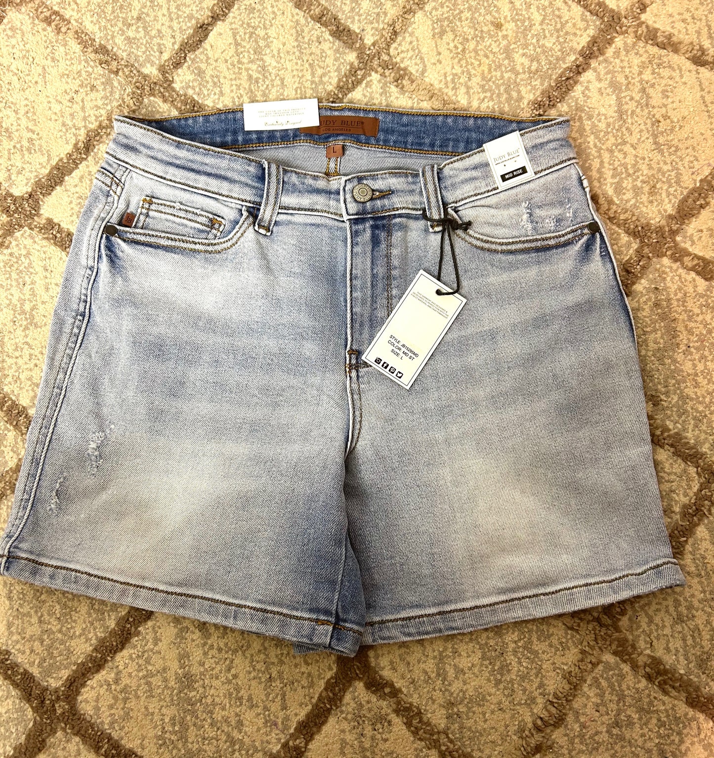 Vintage wash shorts